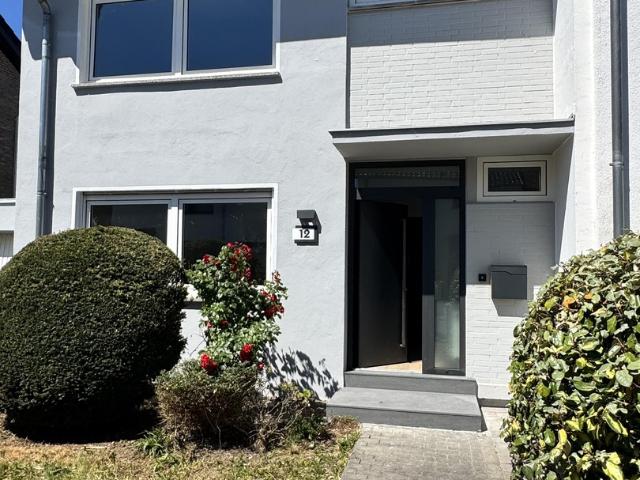 Haus kaufen in Niederkassel, Nordrhein-Westfalen