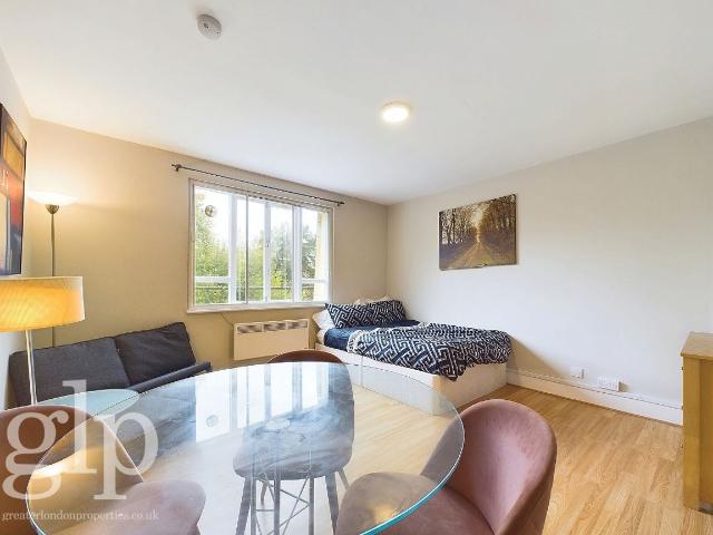 Studio for rent in Paddington, Greater London