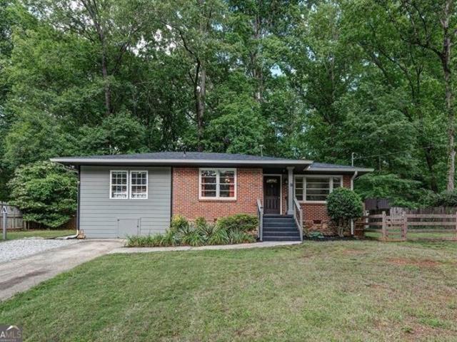 House for sale in Pine Lake, Georgia