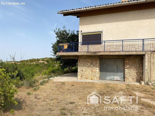 Casa en venta en La Hoya de Buñol, Valencia
