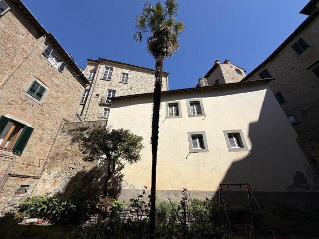 Appartamento in vendita a Cortona, Toscana