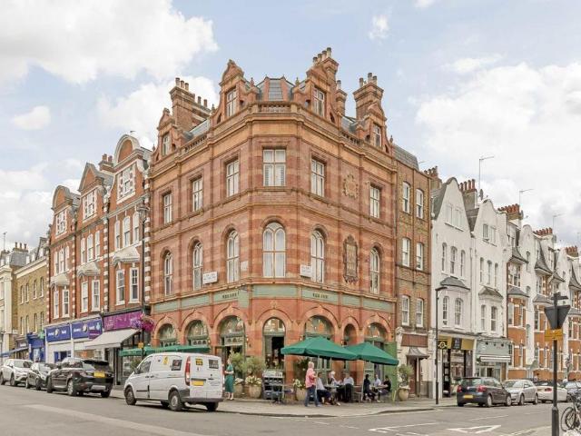 Apartment for rent in St. John's Wood, Greater London