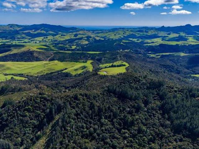 Property for sale in Fairburn, Northland