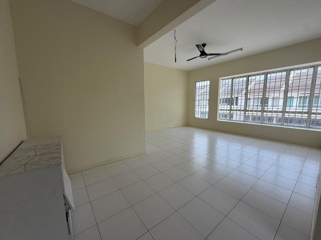 Terraced House for rent in Barat Daya, George Town