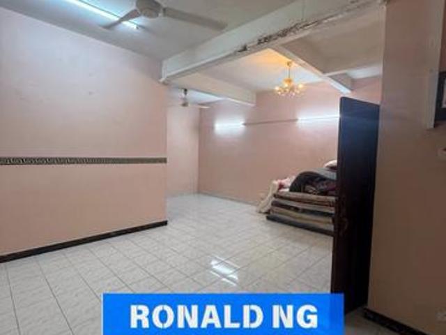 Terraced House for rent in Georgetown, Penang