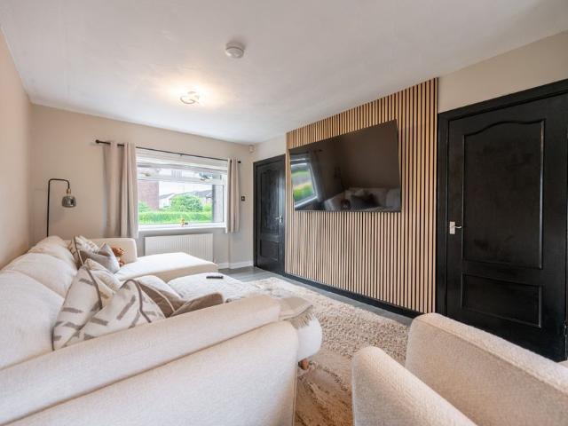 House for rent in Kirkintilloch, Scotland