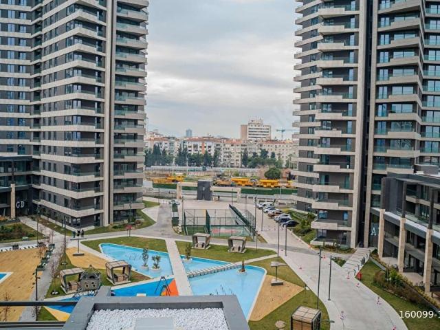 Murtake, Konak içerisinde satılık mülk