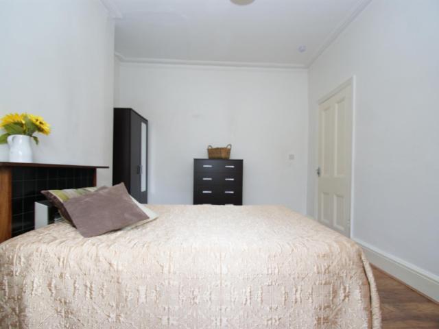 Room for rent in Shepherd's Bush, Greater London