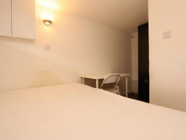 Room for rent in West Ham, Greater London