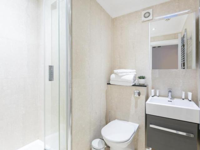 Apartment for rent in Paddington, Greater London