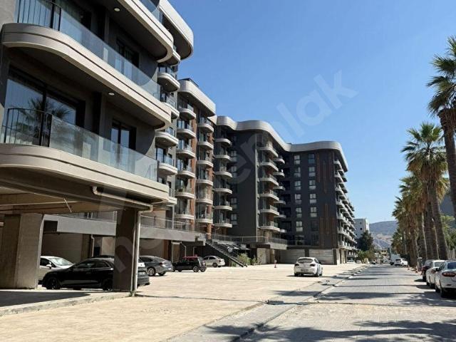 Bornova, İzmir içerisinde satılık Dükkan
