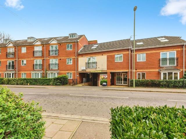 Apartment for rent in North Boyatt, Eastleigh