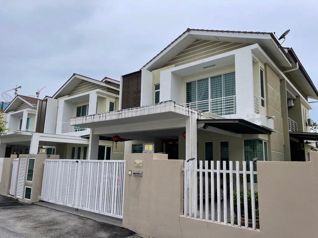 Bungalow for sale in Wellesley, Penang