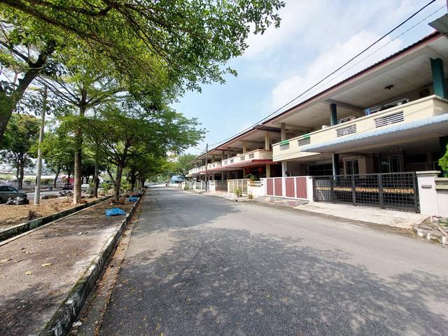 Terraced House for sale in Wellesley, Penang