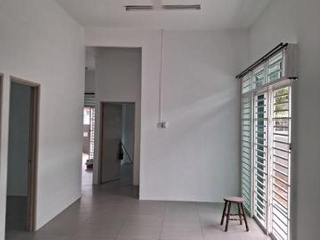 Bungalow for rent in Wellesley, Penang