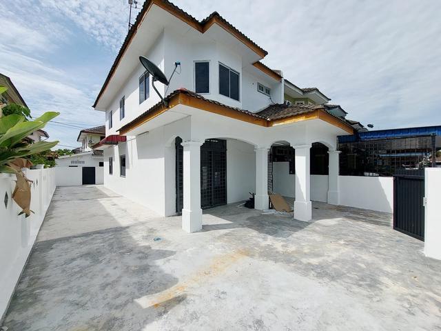 Terraced House for sale in Wellesley, Penang
