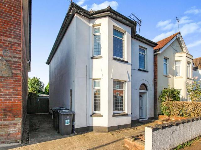 House for rent in Talbot Village, Bournemouth