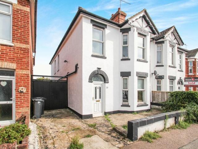 Apartment for rent in Talbot Village, Bournemouth