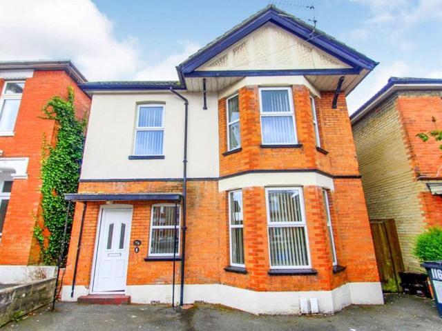 Apartment for rent in Talbot Village, Bournemouth