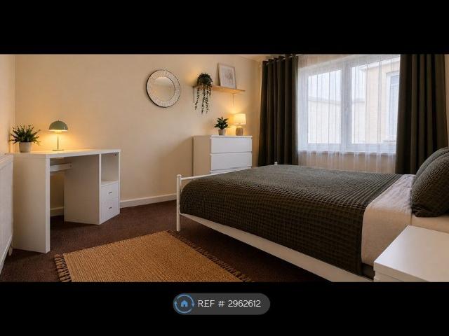Room for rent in Milehouse, Plymouth