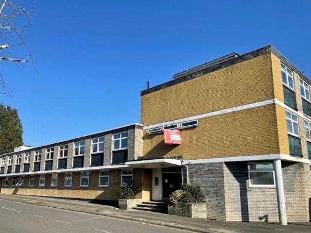 House for rent in Red Hill, Surrey