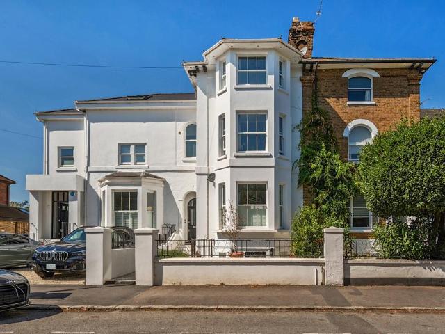 House for rent in Clewer Village, Windsor