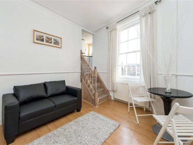 Apartment for rent in St. John's Wood, Greater London