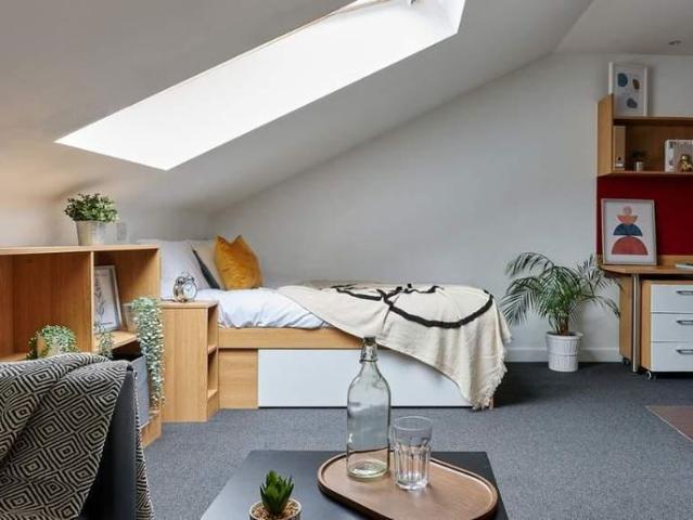 Studio for rent in Hillfields, West Midlands