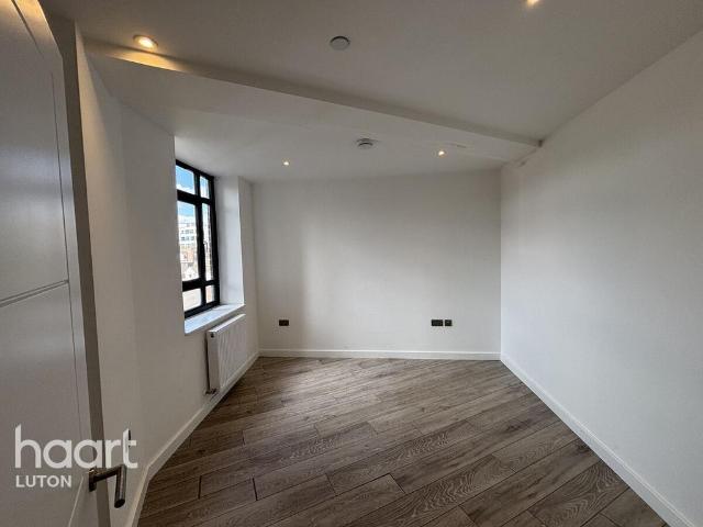 Apartment for rent in Spring Park, Luton