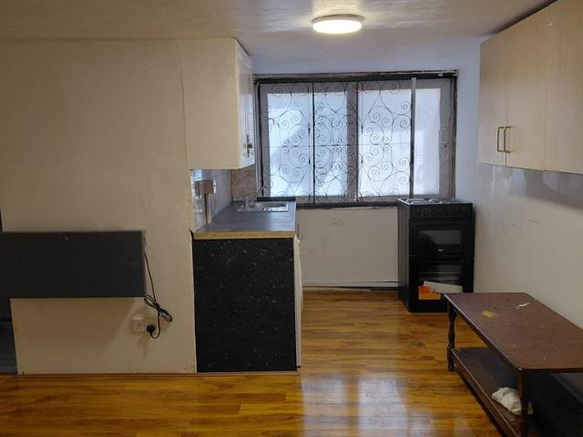 House for rent in Spring Park, Luton