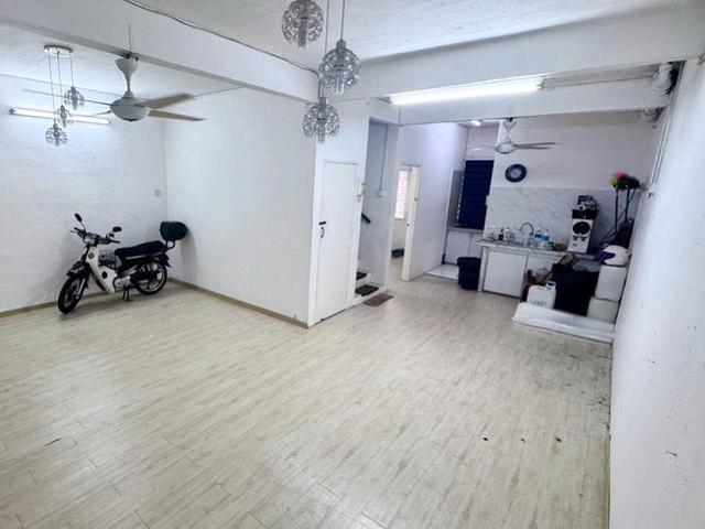 Terraced House for rent in Wellesley, Penang