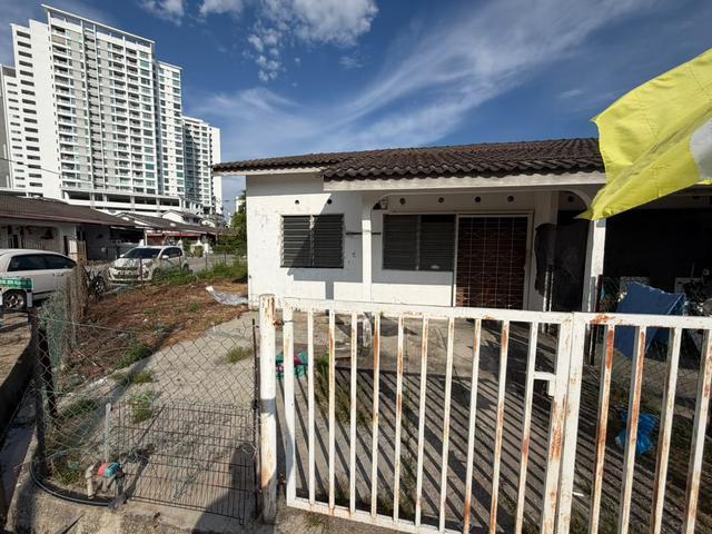 Terraced House for sale in Wellesley, Penang