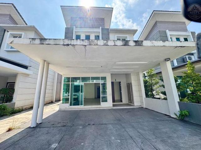 Bungalow for sale in Wellesley, Penang