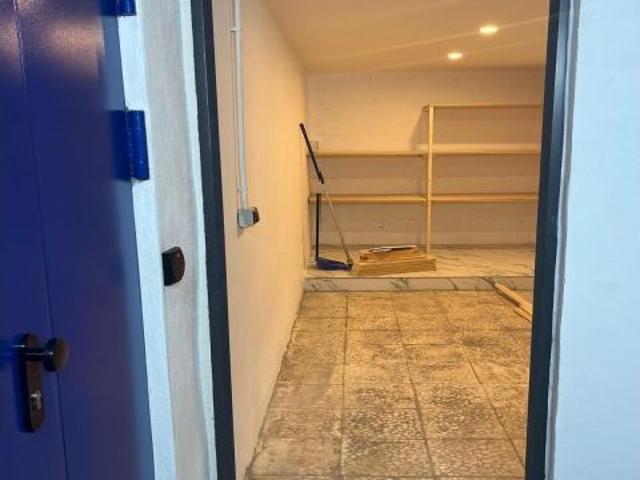 Local Comercial en alquiler en Divina Pastora, Costa del Sol Occidental