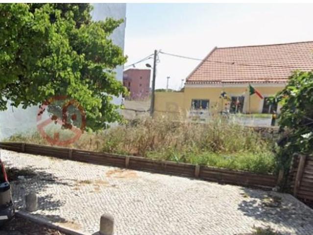 Terreno venda em Almada, Setúbal