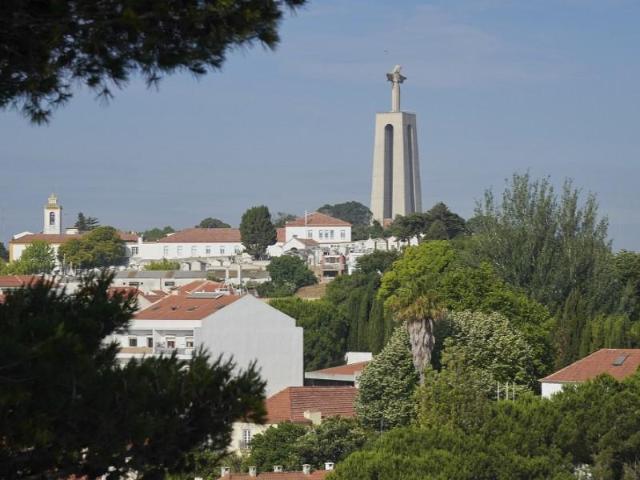 Terreno venda em Almada, Setúbal