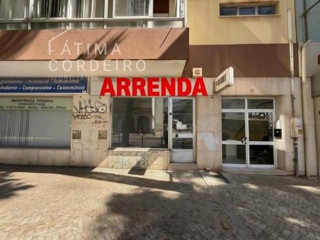 Escritório alugar em Cova da Piedade, Almada