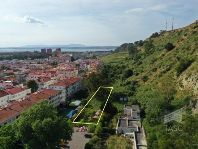 Terreno venda em Santo António da Caparica, Almada