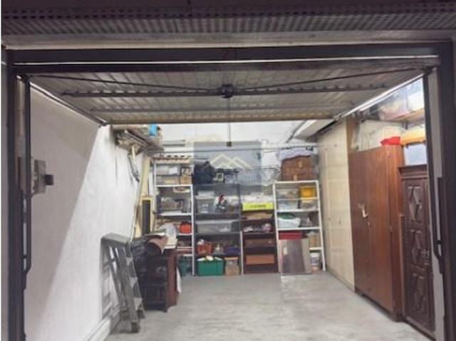 Garagem venda em Almada, Setúbal