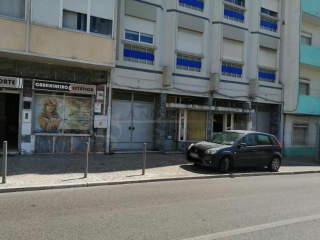 Loja venda em Almada, Setúbal