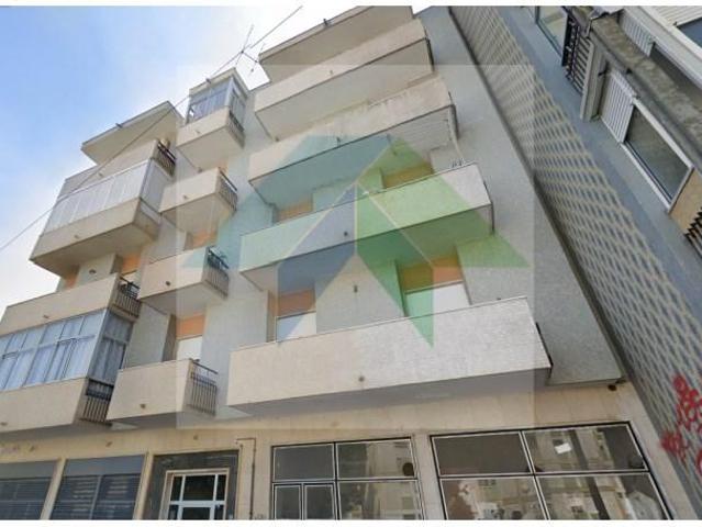 Loja venda em Almada, Setúbal