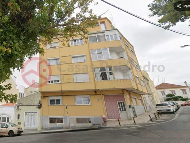 Apartamento venda em Almada, Setúbal