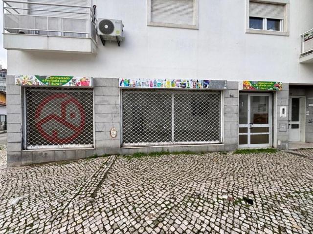 Loja venda em Almada, Setúbal