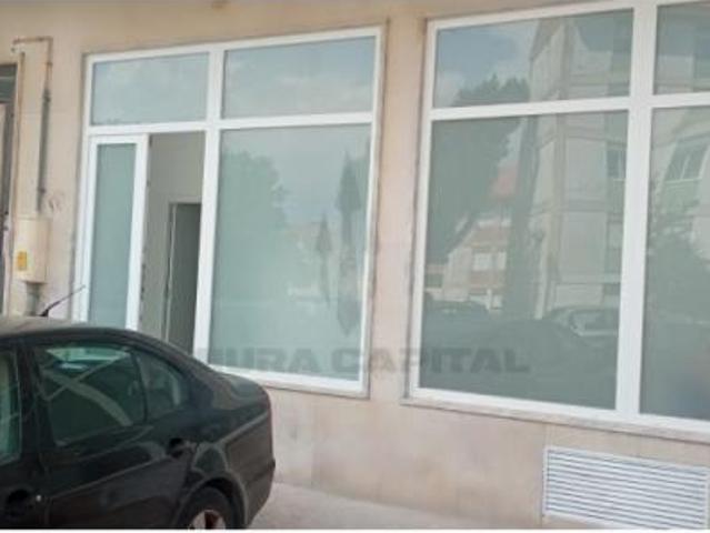 Loja venda em Almada, Setúbal