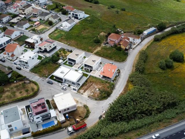 Terreno venda em Almada, Setúbal
