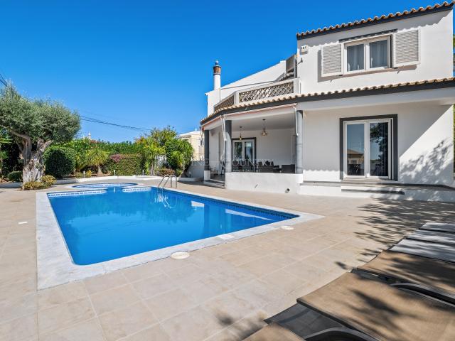 Casa venda em Poço Amoreira, Loulé
