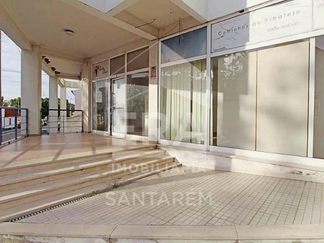 Loja venda em Tapada, Almeirim