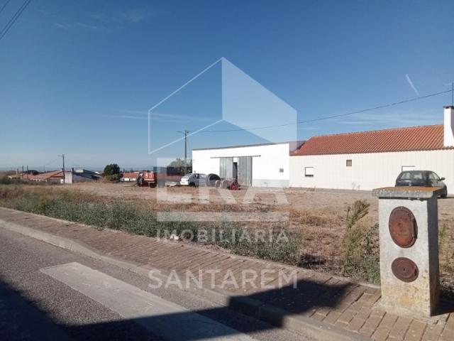 Terreno venda em Almeirim, Santarém