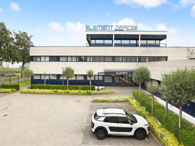 Bedrijfspand te huur in Almere-haven, Flevoland