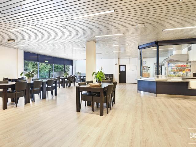 Bedrijfspand te huur in Almere-haven, Flevoland